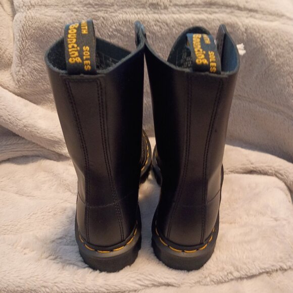 NWT/Dr Marten\'s 1490(10 Eye) Smooth Leather Black Combat Boots Men\'s 4/Women\'s 5 main image 8